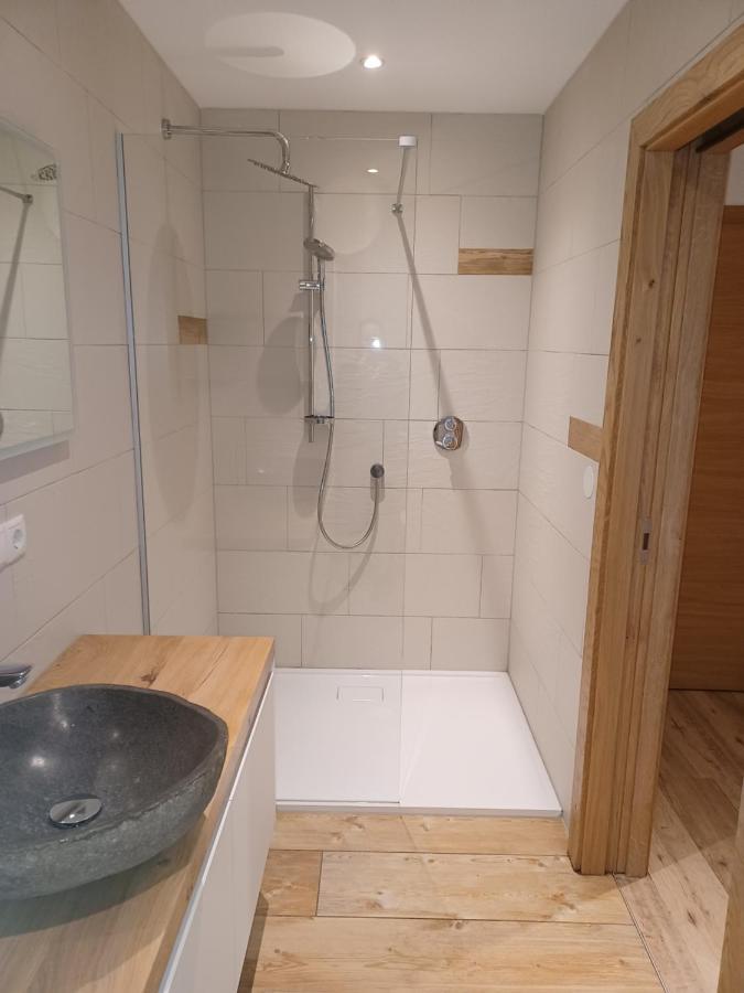 Kuglerhof Apartment Dobbiaco Luaran gambar